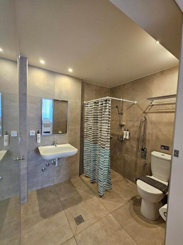 Mystery Suites And Apartments 尼欧波洛伊 外观 照片