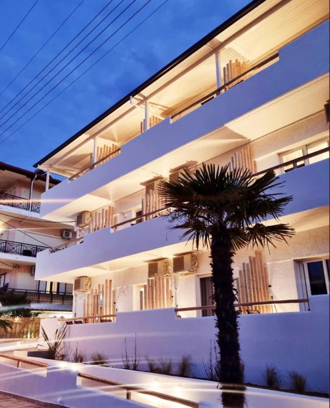 Mystery Suites And Apartments 尼欧波洛伊 外观 照片